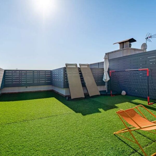 césped artificial en Granada